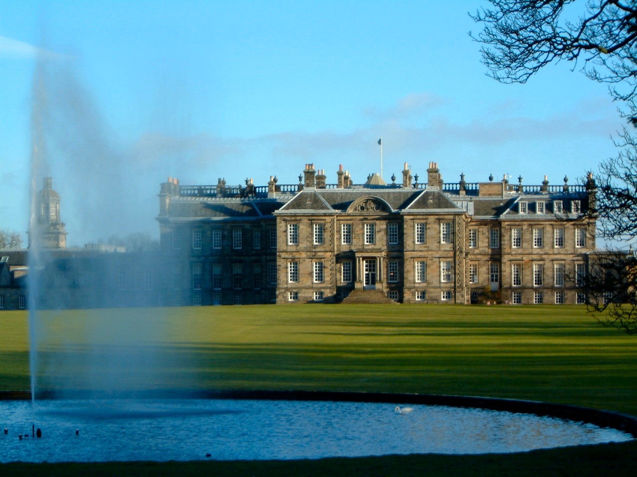 Hopetoun House